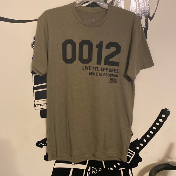LVFT t-shirt. Only worn once - Picture 1 of 2